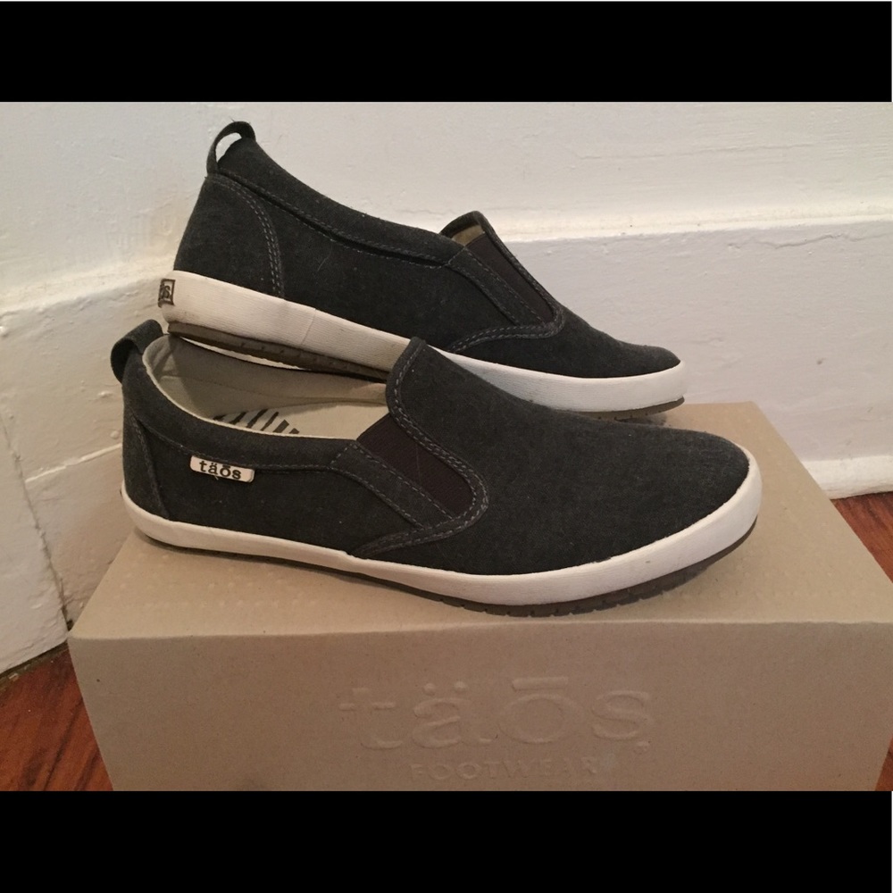 Taos Dandy Slip Ons
